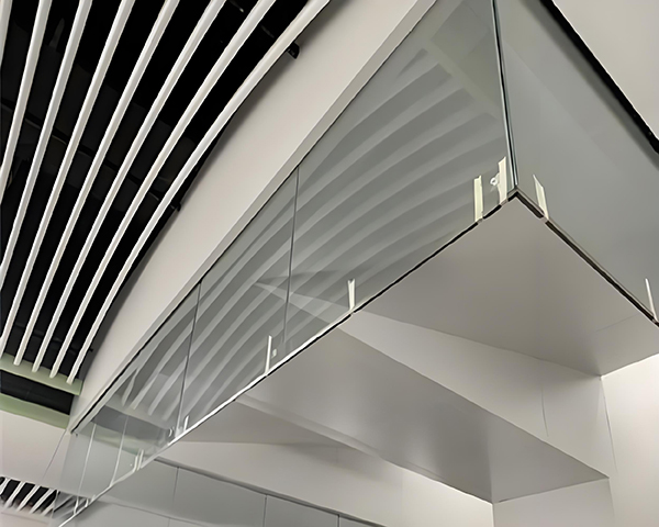 千阳玻璃千阳挡烟垂壁