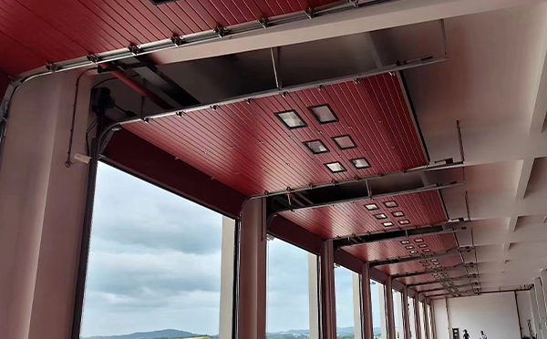 千阳工业翻板门