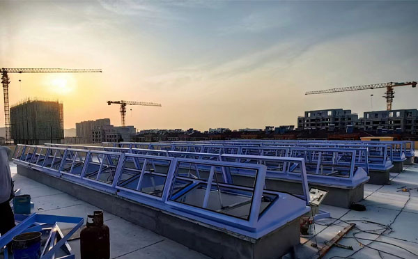 消防千阳排烟窗工作原理