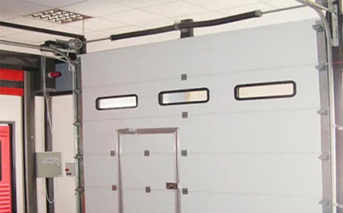 千阳工业提升门的安装方法